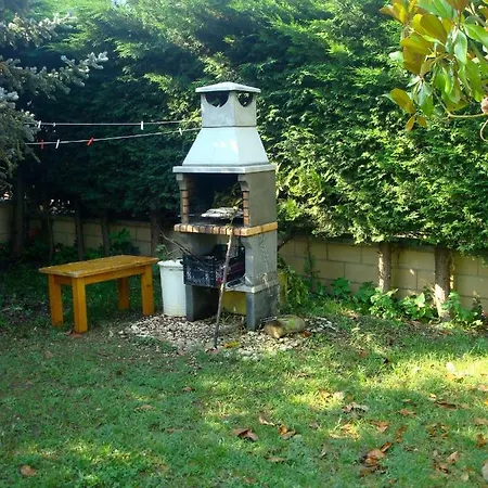 Casa Francisca, *